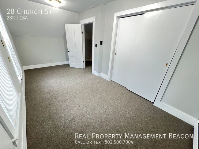 Foto del edificio - Lebanon, NH 2 Bedroom Apt $1675 heat included