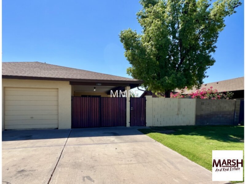 Primary Photo - Updated 3 bedroom patio home in Mesa with ...