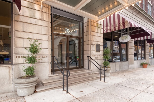 Building Photo - Francis Scott Key