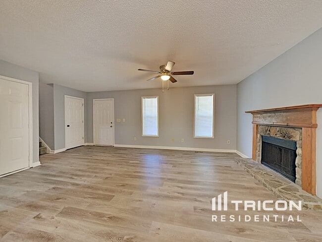 Building Photo - 104 Salem Pl