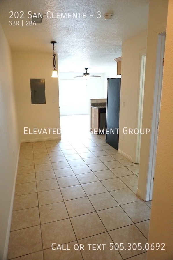 Foto del edificio - 202 San Clemente Ave NW