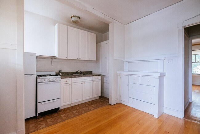 Foto del edificio - 1917 W Winnemac Ave