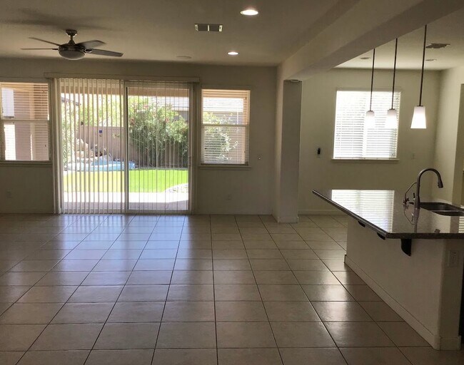 Foto del edificio - 7031 W Knox Rd