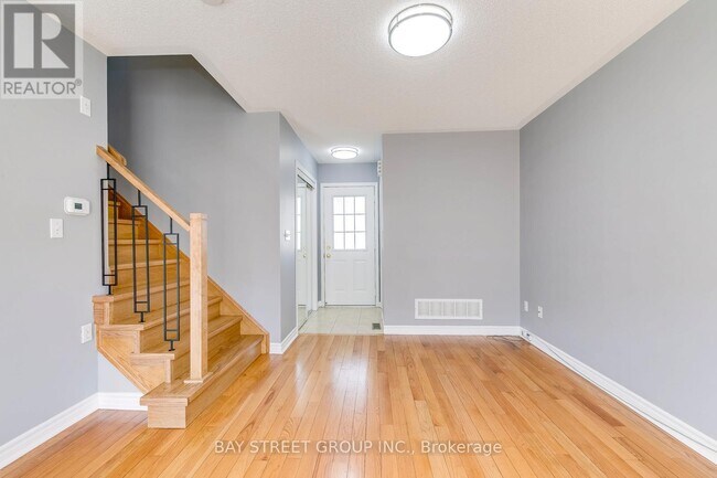 Building Photo - 1038 Barclay Cir