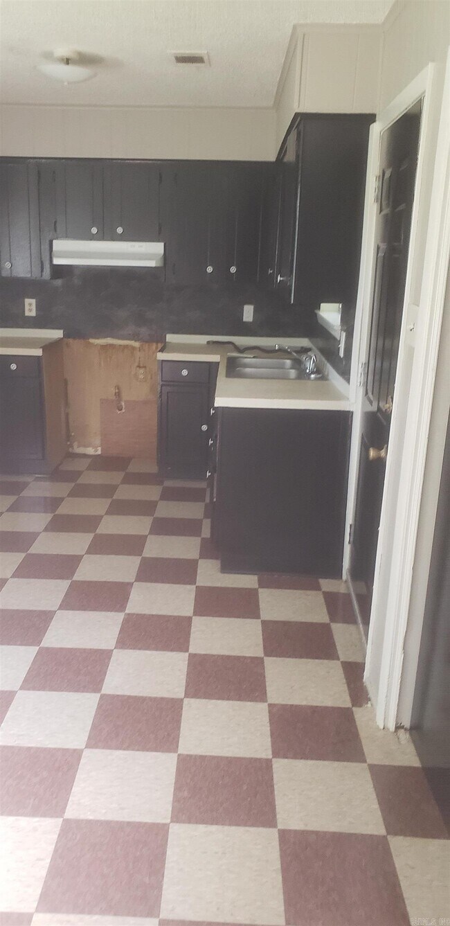 Foto del edificio - 14123 Clayton Dr