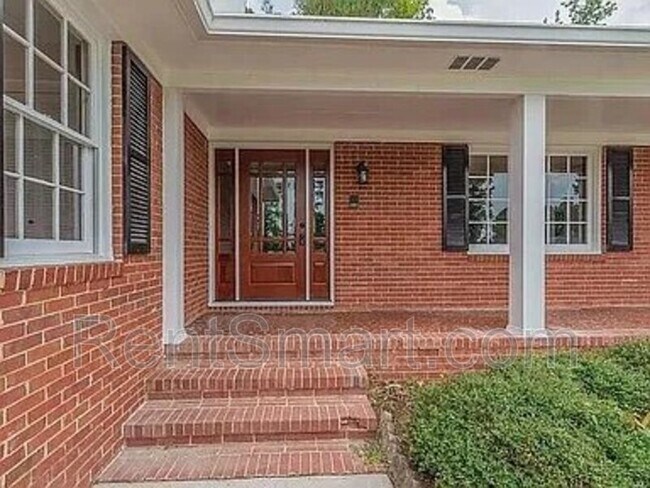 Foto del edificio - 1454 Southwood Rd