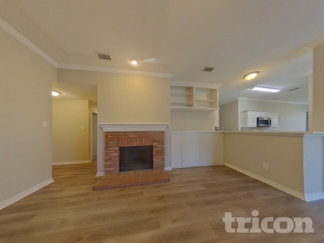 Building Photo - 143 Redbud Dr