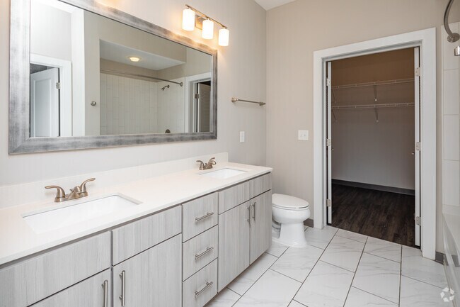 1 habitación, 1 baño - A1 - 704 pies cuadrados - Baño - Camden Franklin Park