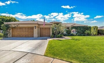 Building Photo - 44605 Pala Cir