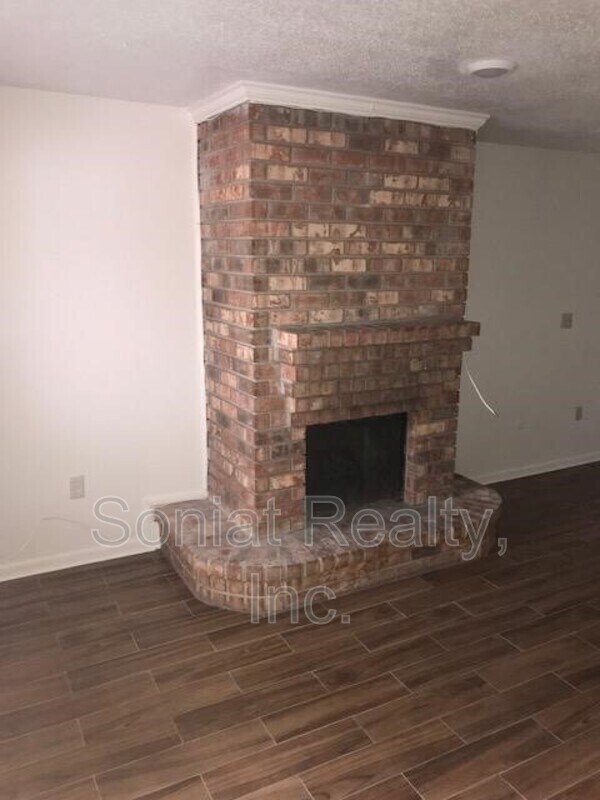 Foto del edificio - 4615 Iberville St