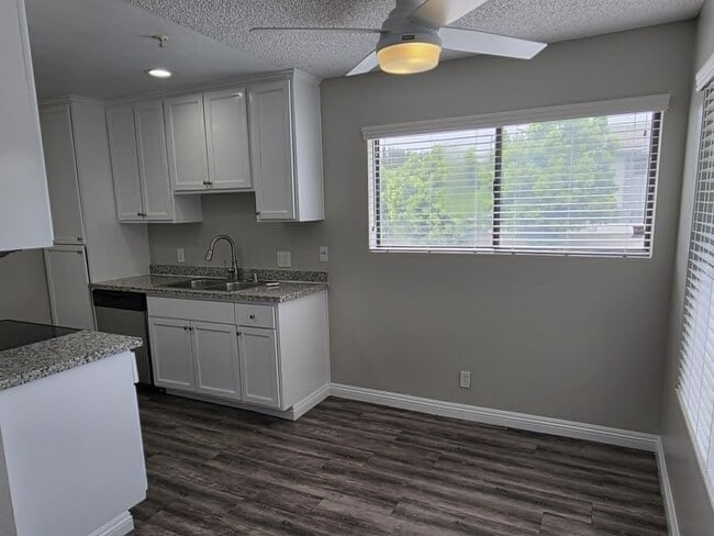 Building Photo - Broadway Apartments