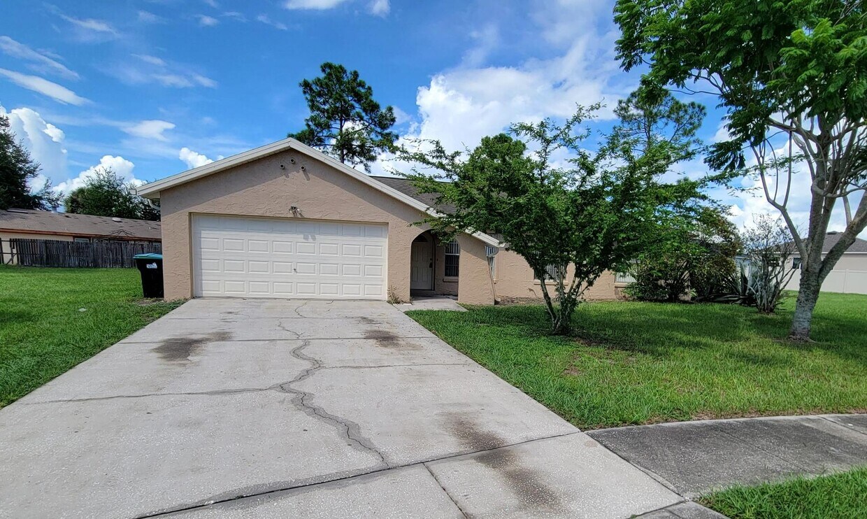 Foto principal - 12233 Conneticut Woods Ct