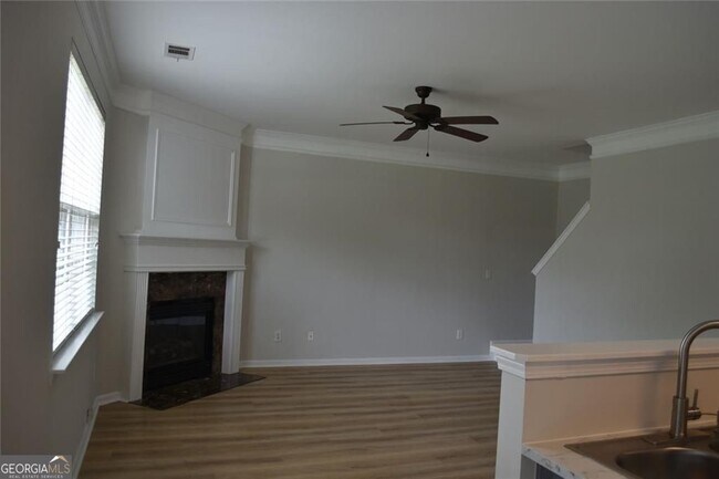 Building Photo - 556 Windstone Trail
