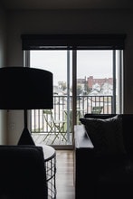 Downtown Views - 8 Street Apartments