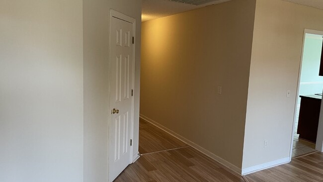 Foto del edificio - Home For Rent