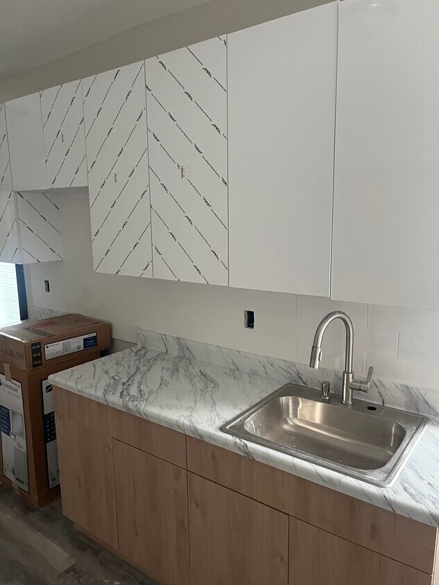 Foto principal - 75 Clarke Ave