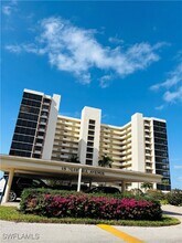 Building Photo - 15 Bluebill Ave