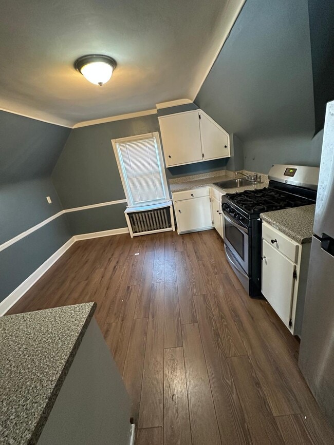 Building Photo - 123 N 7th Ave