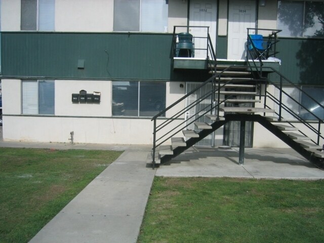 Primary Photo - 3028 Jewett Ave