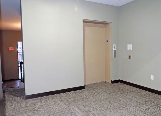 Foto del edificio - $1,635 | 2 Bedroom, 2 Bathroom 2nd Floor Condo | Pet Friendly* | Available for August 1st, 2026 M...