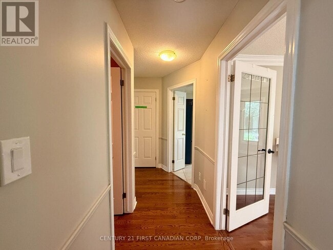 Building Photo - 179 Sunnyside Dr