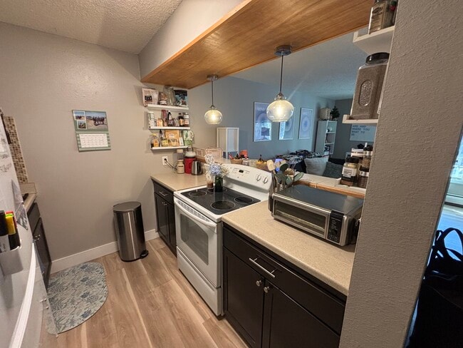 Kitchen - 2707 Valmont Rd Apartment