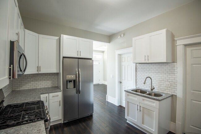 Kitchen - 2846 W 21ST PL