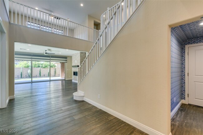 Foto del edificio - 2497 Birch Hollow St