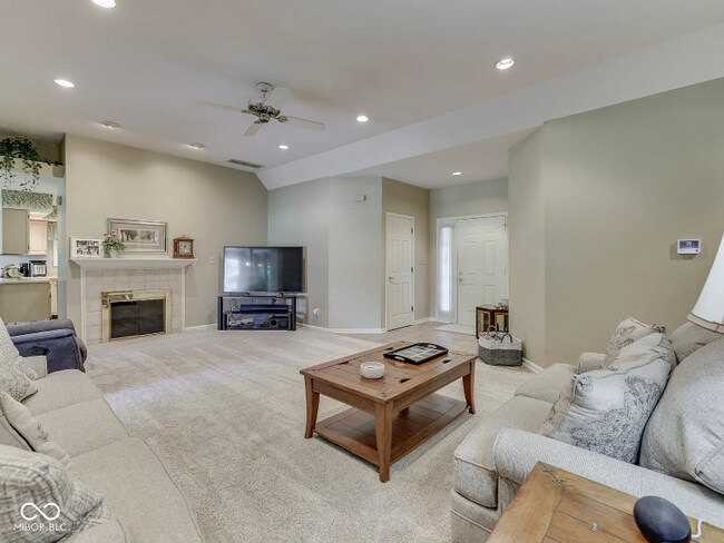 Foto del edificio - 825 Bayside Dr