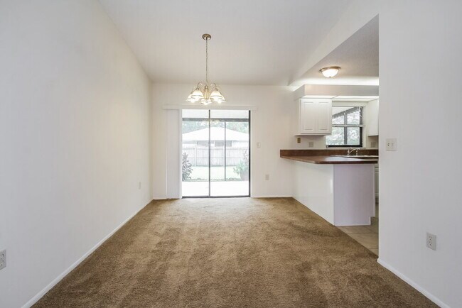 Building Photo - 4249 Lancaster Dr