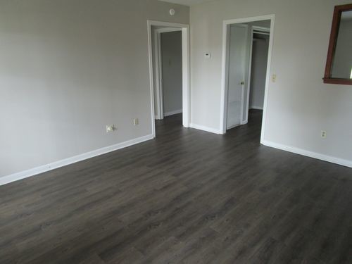 Building Photo - 204 Cantal Dr