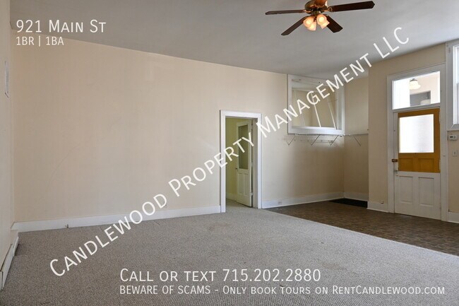 Building Photo - 1 Bedroom Located Downtown Available Now!