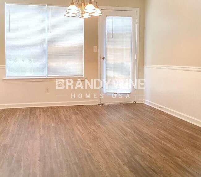Foto del edificio - 406 Sunny Field Ct