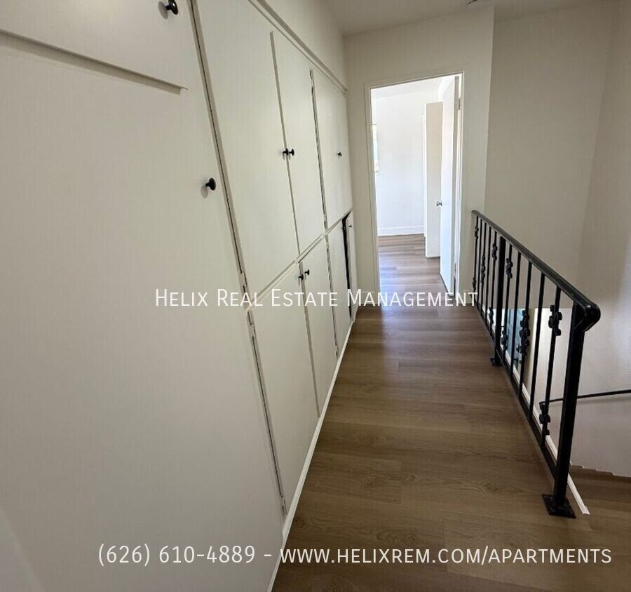 Building Photo - 725 W Duarte Rd