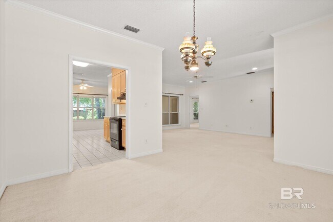 Building Photo - 7 Troyer Ct