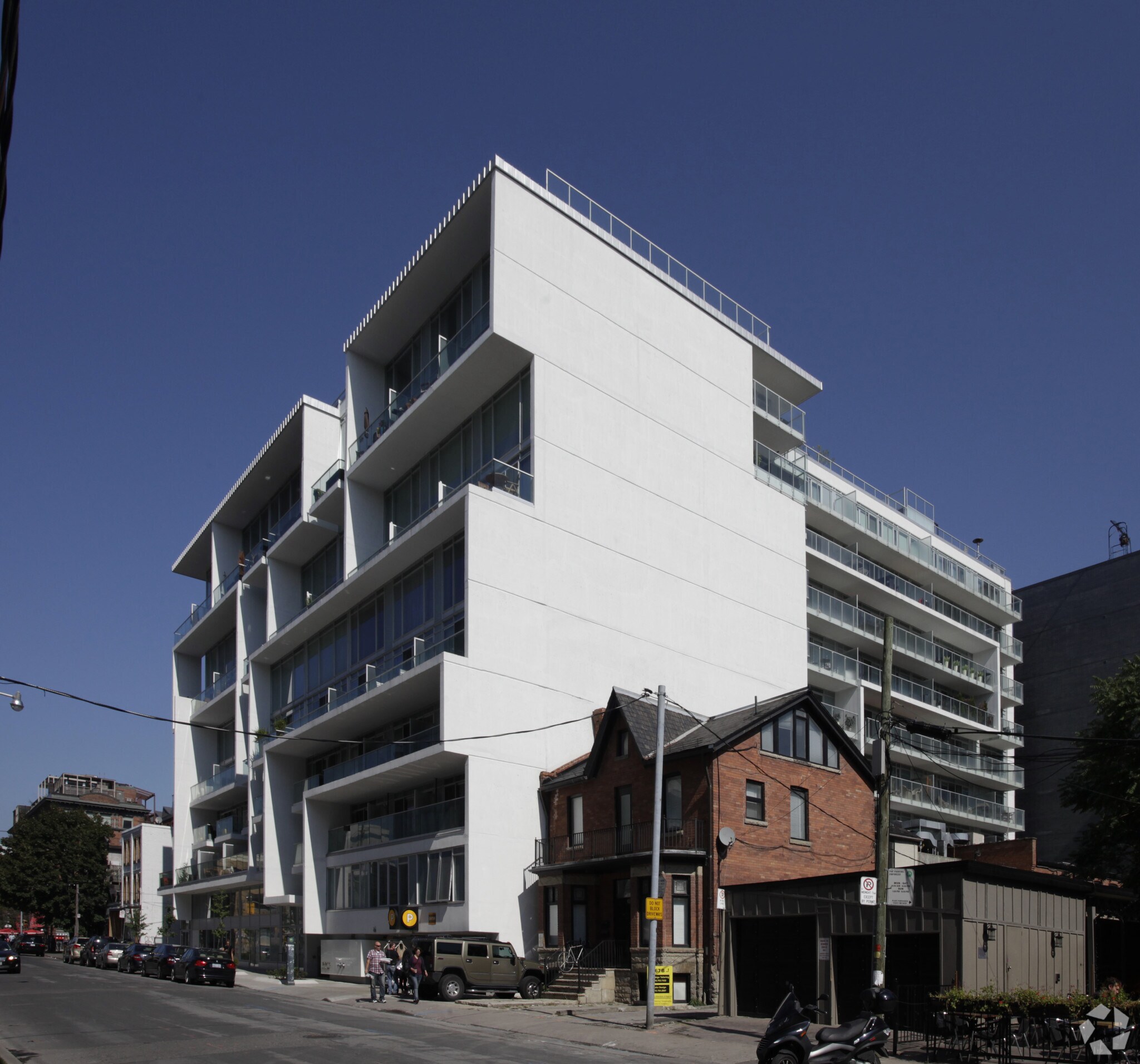 75 Portland St, Toronto, ON M5V 2M9 Apartments - 75 Portland St Toronto ...