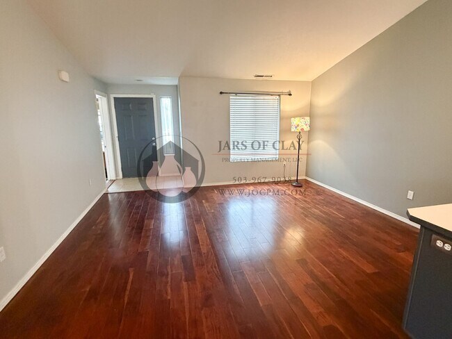 Building Photo - Single-Level Albany Charm! 2BR/2BA Bungalow with Vaulted Ceilings & Fenced Yard!