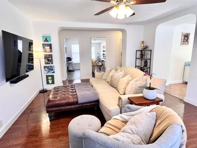 Foto del edificio - 3204 Elizabeth Anne Ln