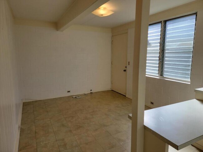 Building Photo - 2024 Lime St