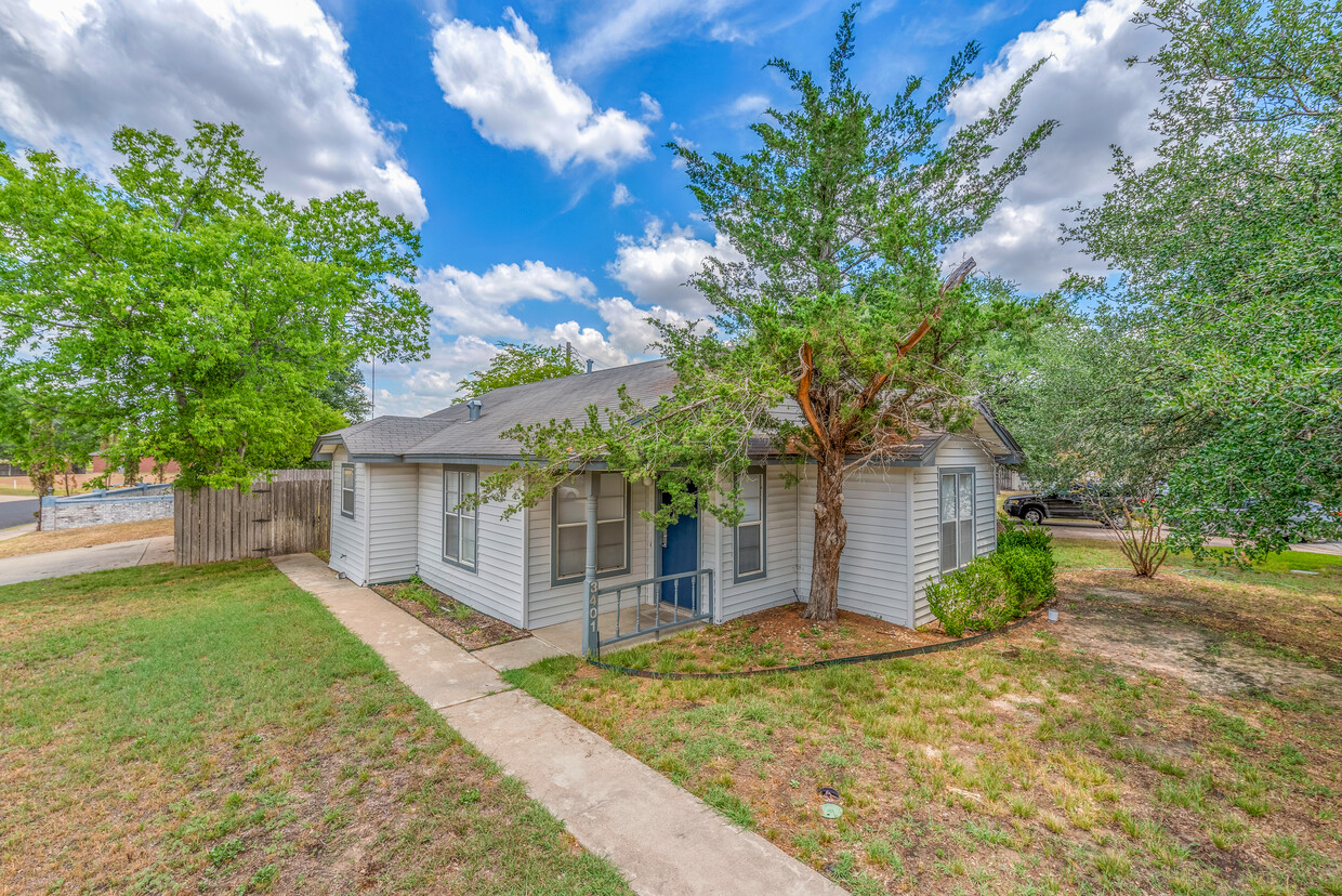 Primary Photo - 3401 Timberline Ct