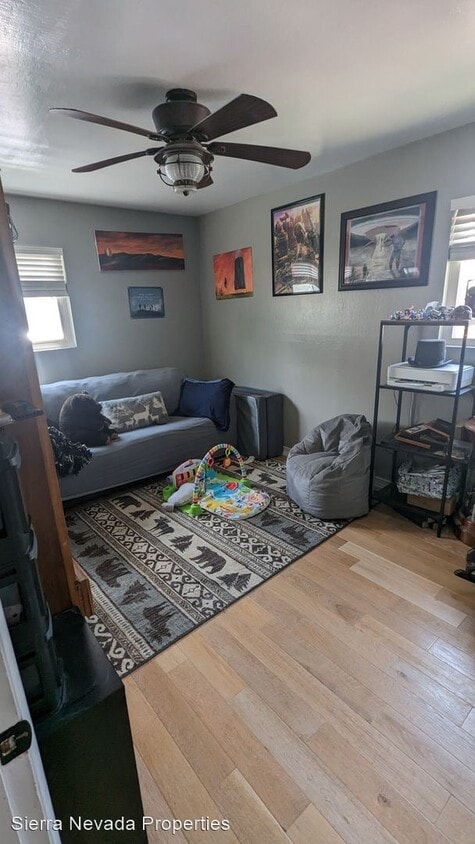 Primary Photo - 3 br, 1.5 bath House - 655 W. Fifth St.