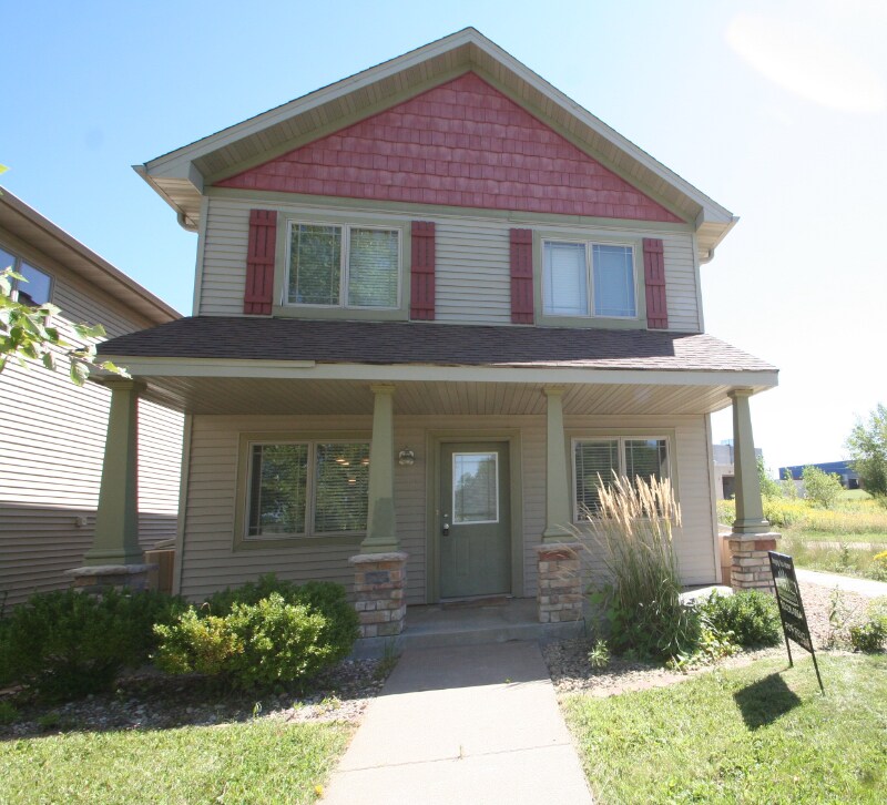 Primary Photo - 208 Ball Field Dr