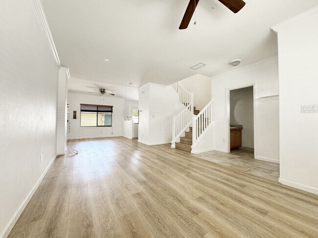 Foto del edificio - Pet Friendly Ewa Beach Townhouse with Cent...