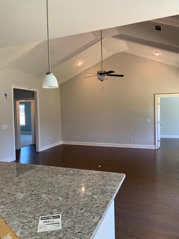 Building Photo - 1458 Trolley Rd