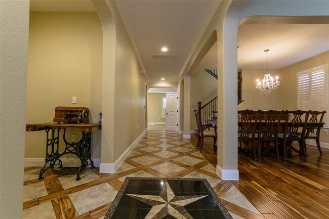 Foto del edificio - 8408 Panadero Dr