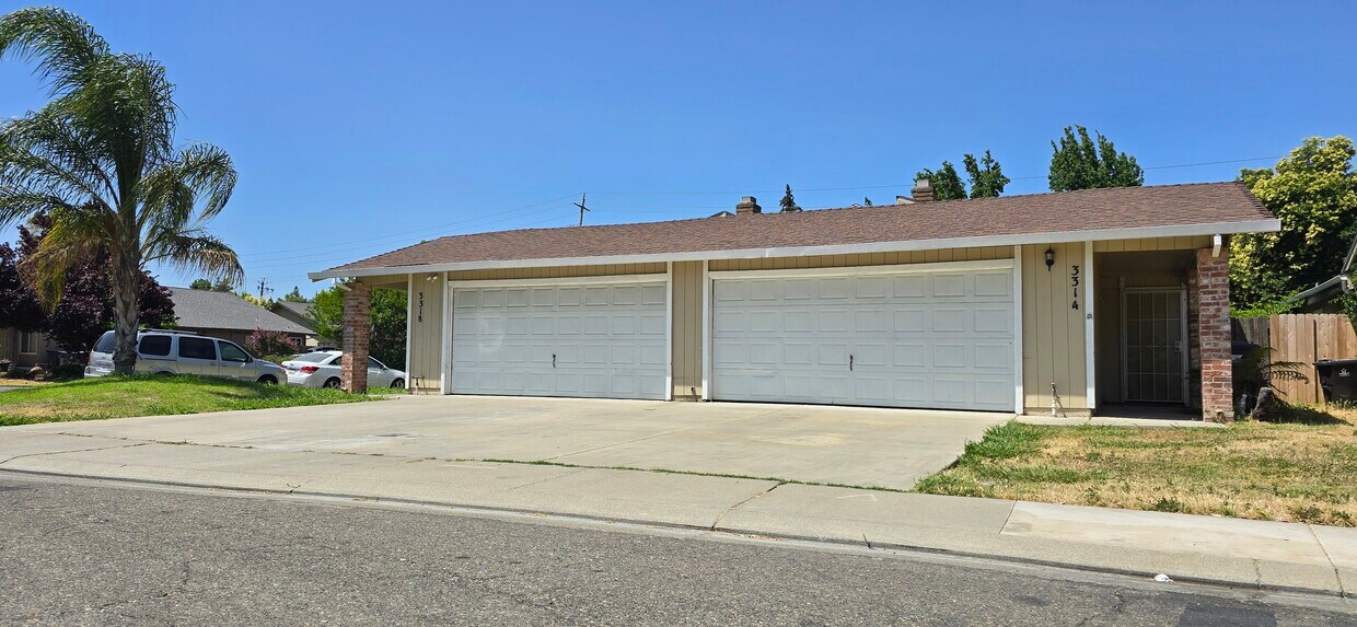 Foto del edificio - 3314 Blue Ridge Cir