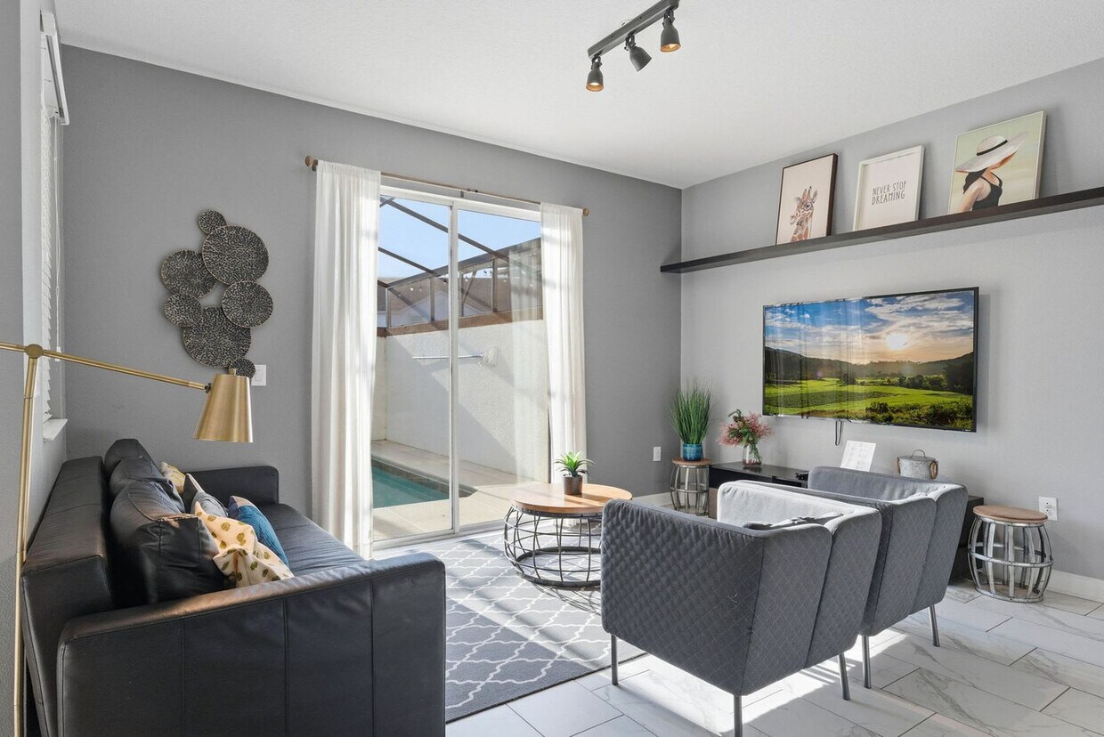 Foto principal - 8924 Stinger Dr