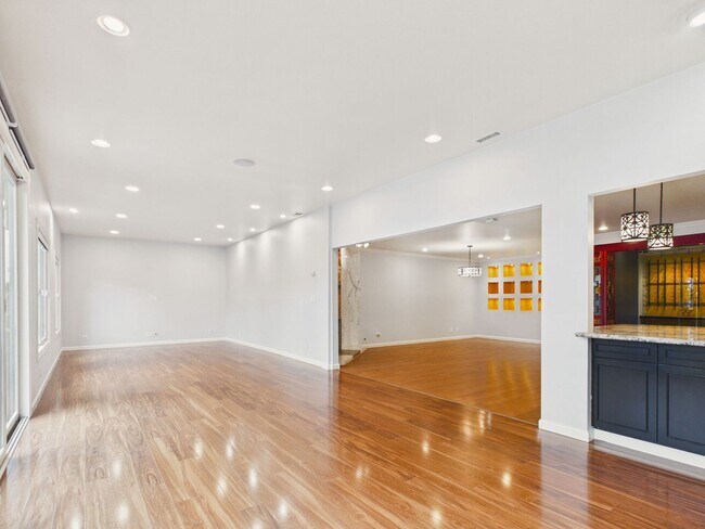 Foto del edificio - Immaculate Menlo Park house for rent now! $9,100