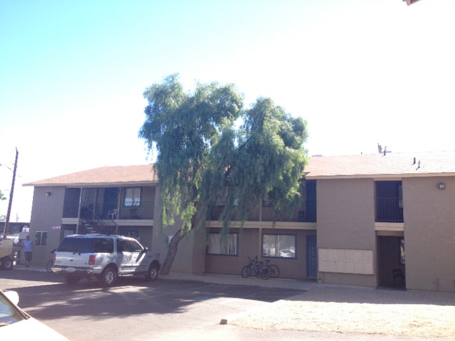Building Photo - 338 N 23rd St