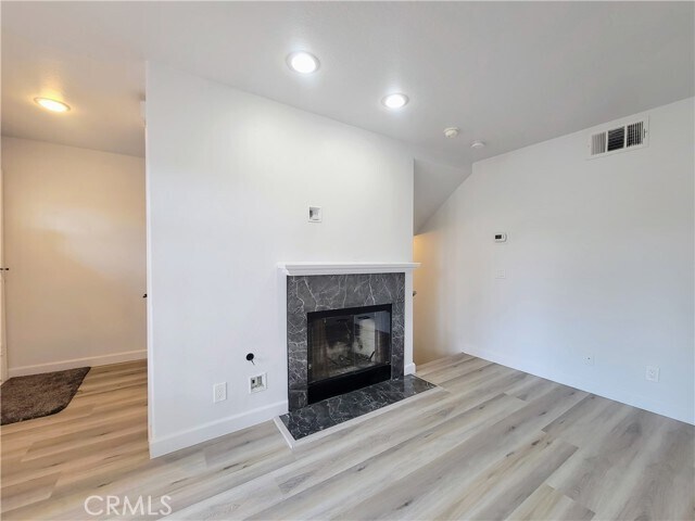 Foto del edificio - 15928 Hunsaker Ave
